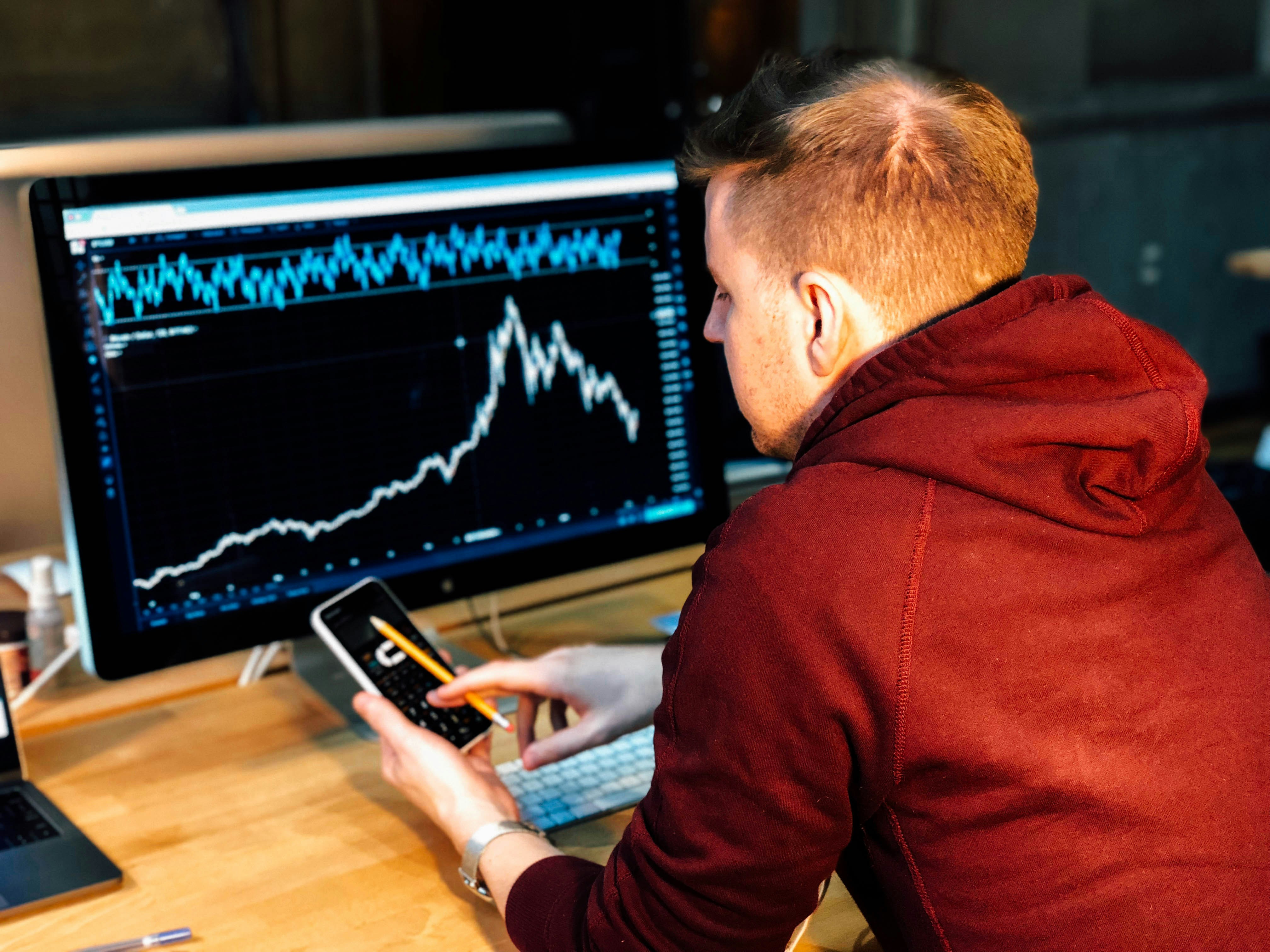 Singapore, Singapore analyst using prompt token estimator