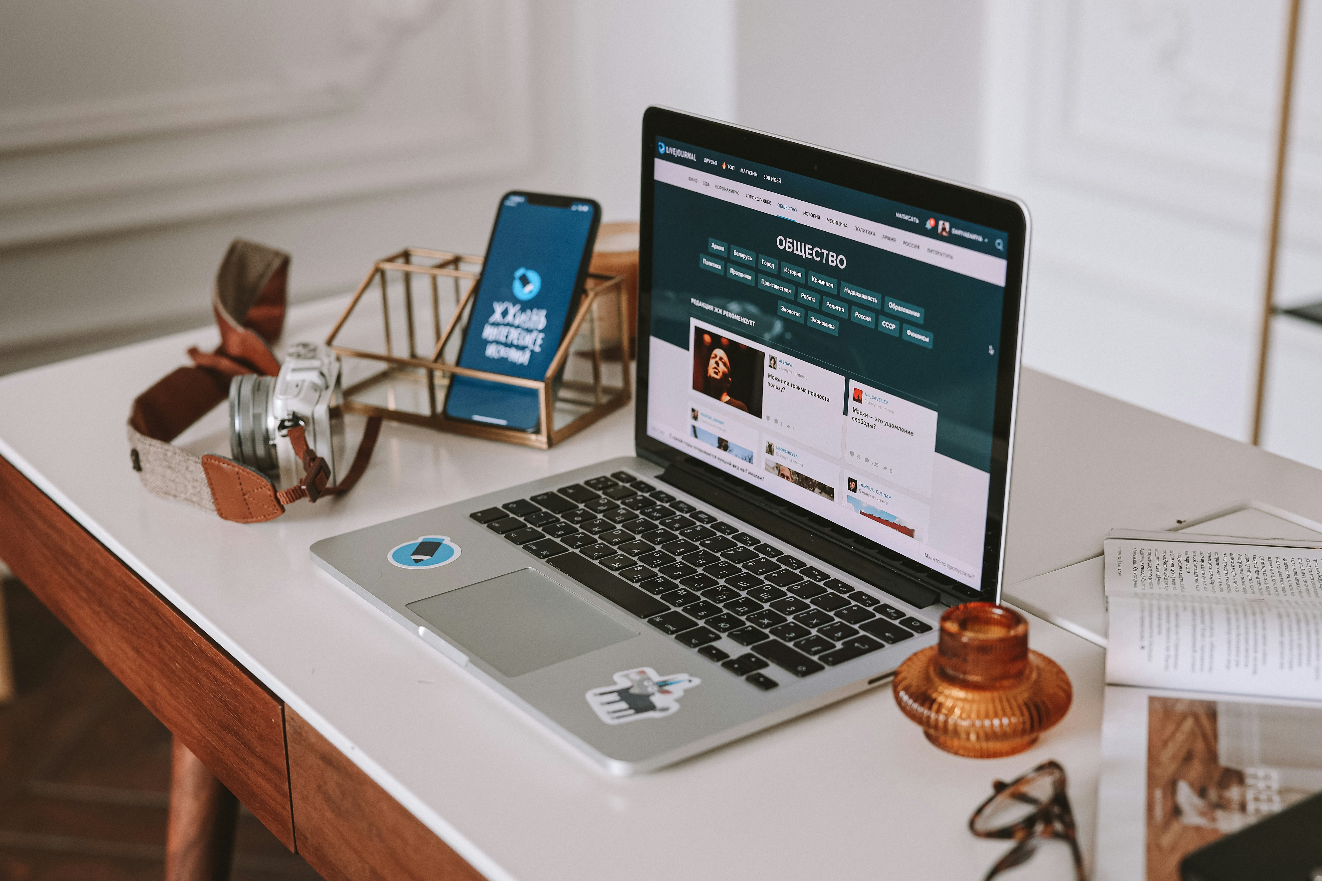 Mumbai, Maharashtra, India blogger digitalcreator using import landed cost vs local purchase comparator