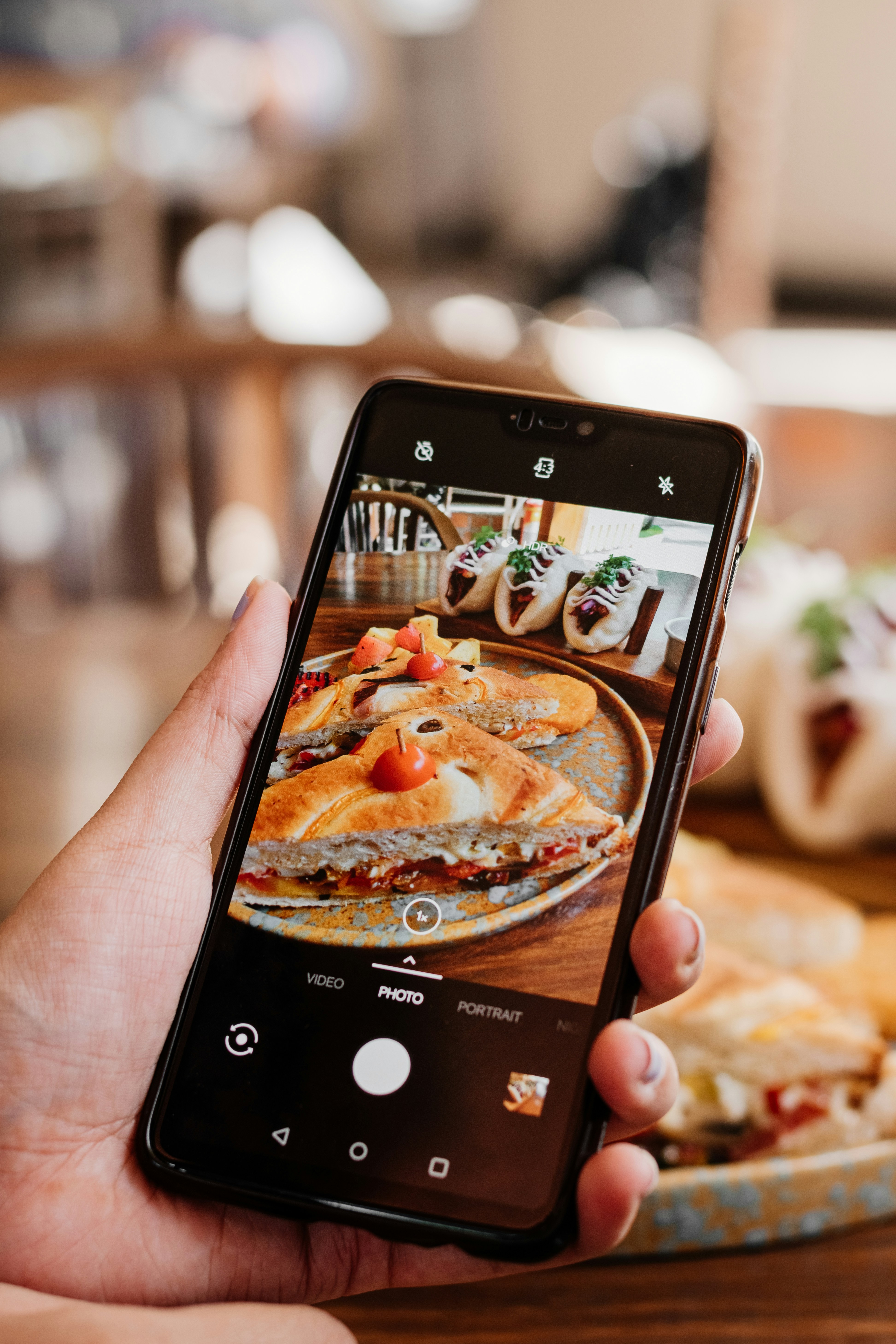 Los Angeles, CA, USA blogger digitalcreator using import landed cost vs local purchase comparator