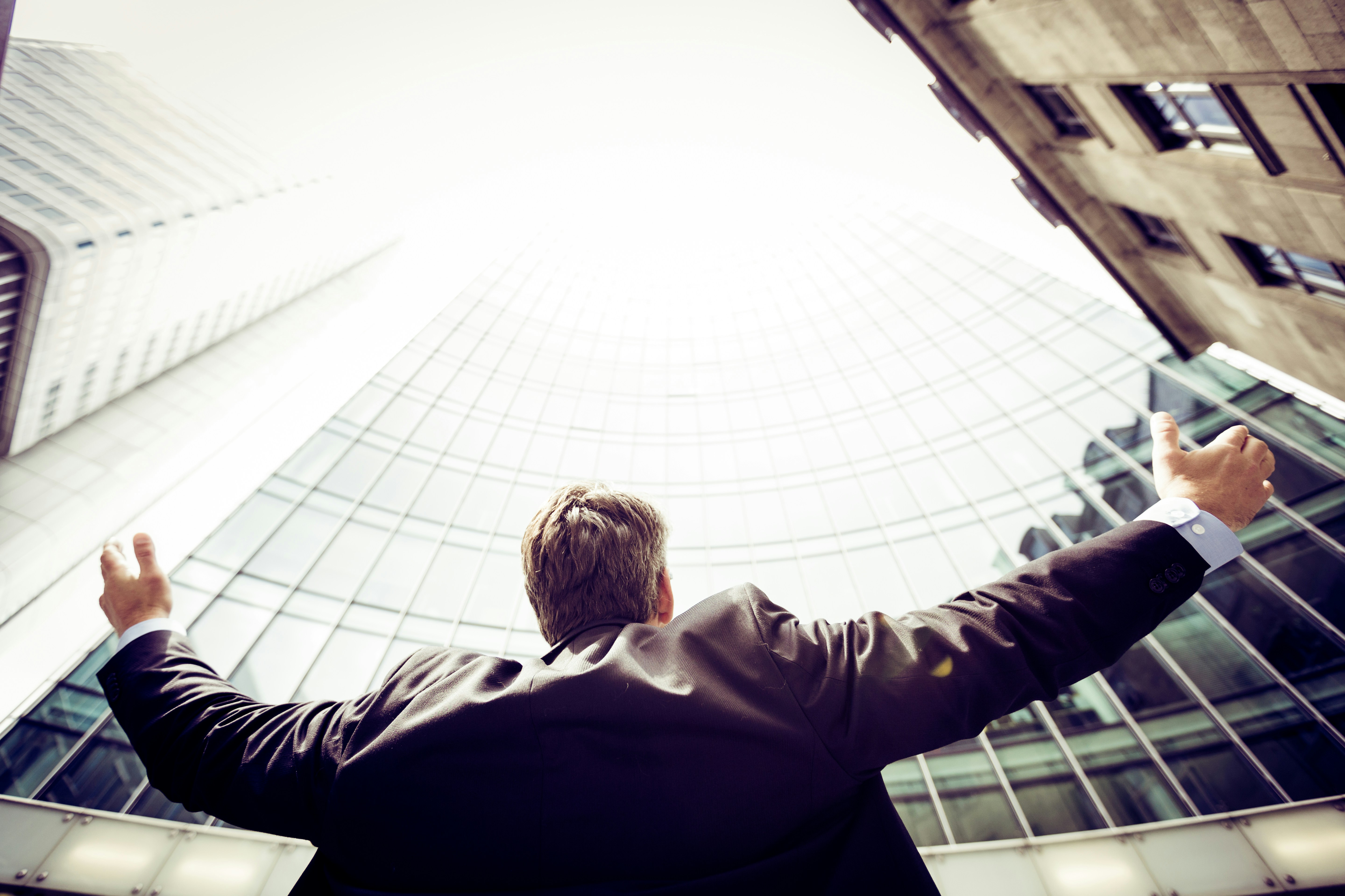 Dubai, UAE ceo office corporate using product break-even selling price calculator