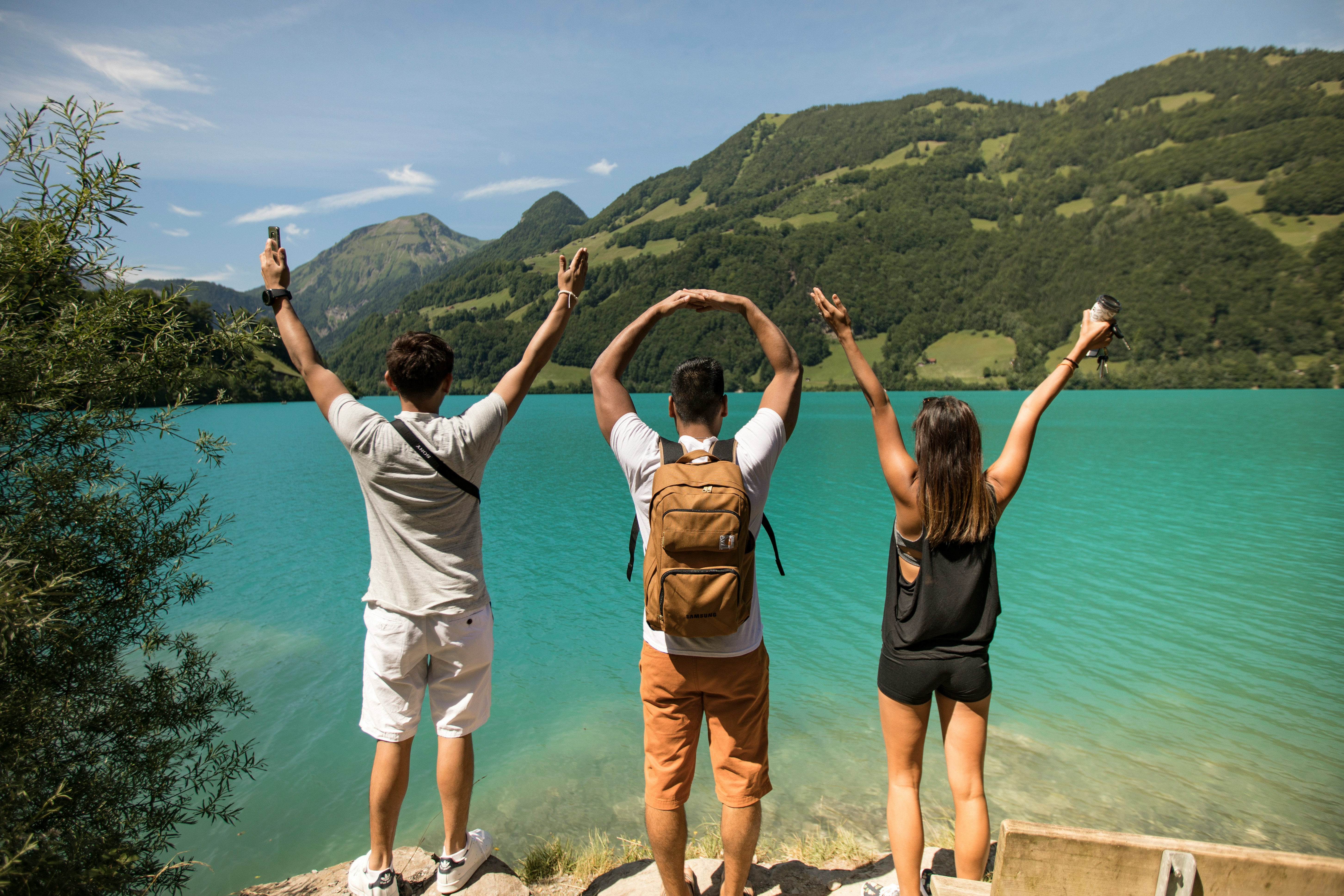 Chicago, IL, USA tourist using courier volumetric weight & pricing engine